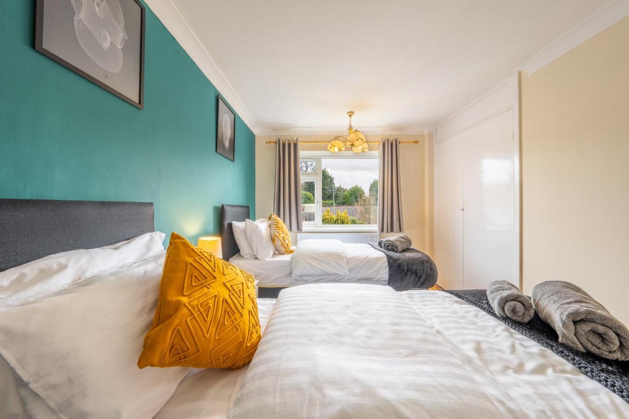 Pierocks Carver Entire House, Hot Tub & Wifi High Wycombe Exterior foto